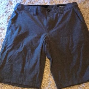 Hybrid never worn volcom shorts.
